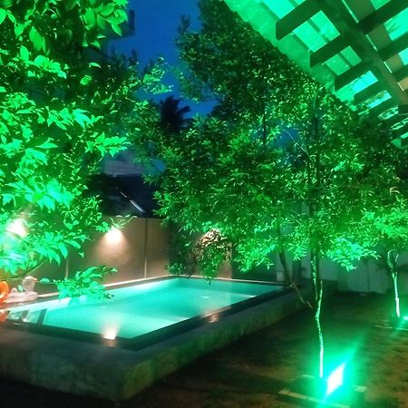 Hotel The Ritz Hikkaduwa Zewnętrze zdjęcie
