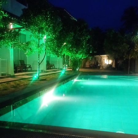 Hotel The Ritz Hikkaduwa Zewnętrze zdjęcie