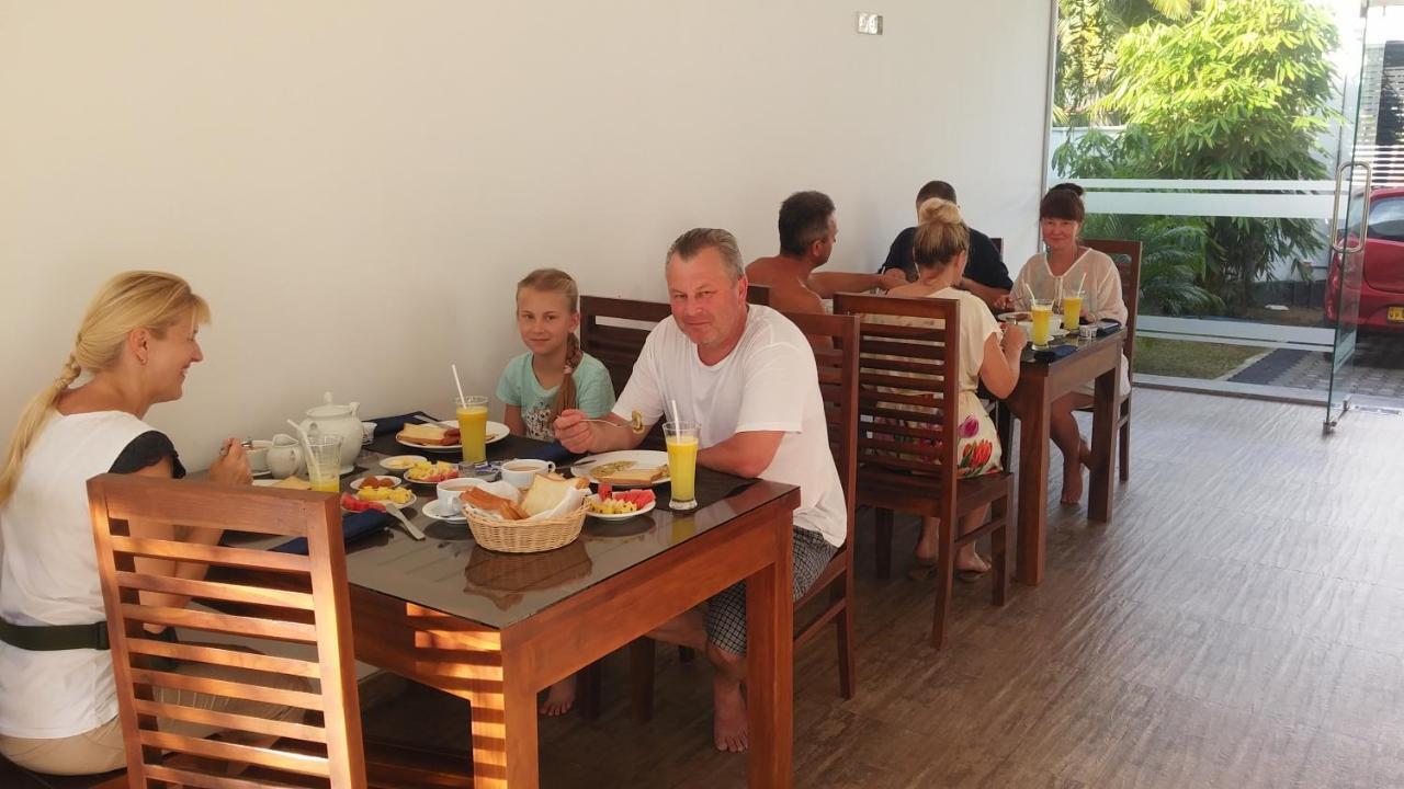 Hotel The Ritz Hikkaduwa Zewnętrze zdjęcie